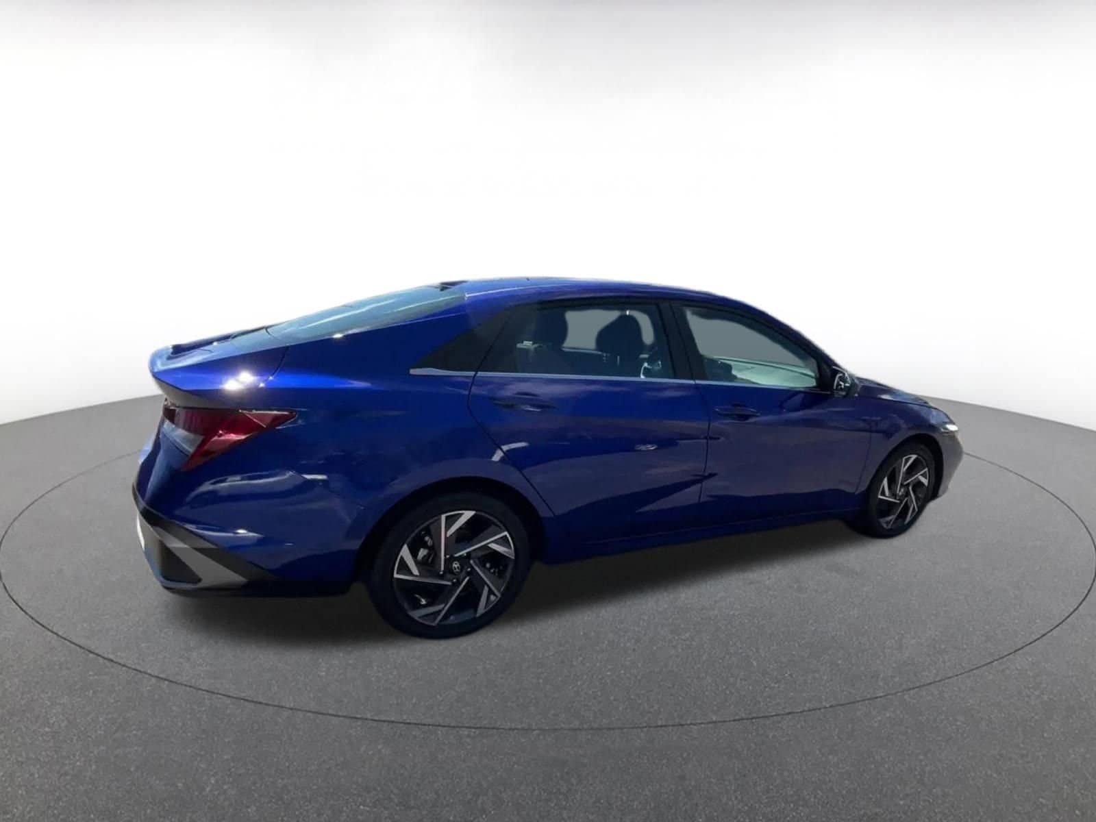 Thumbnail: 2025 Hyundai Elantra - 15