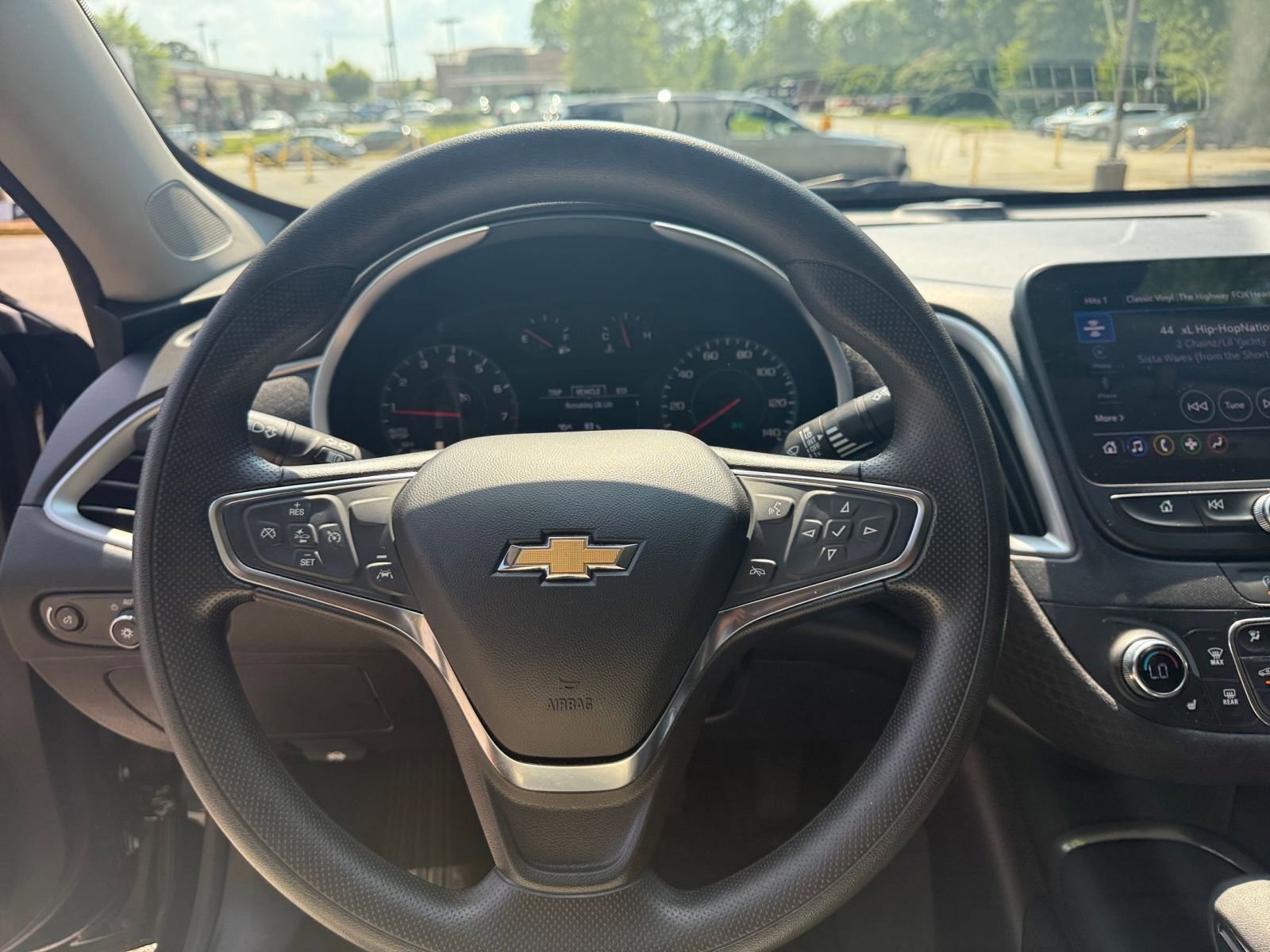 Thumbnail: 2024 Chevrolet Malibu - 28