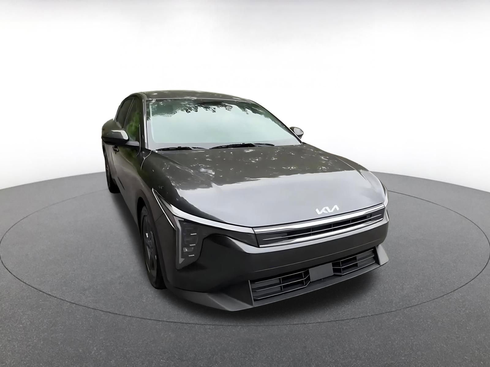 Thumbnail: 2025 Kia K4 - 3