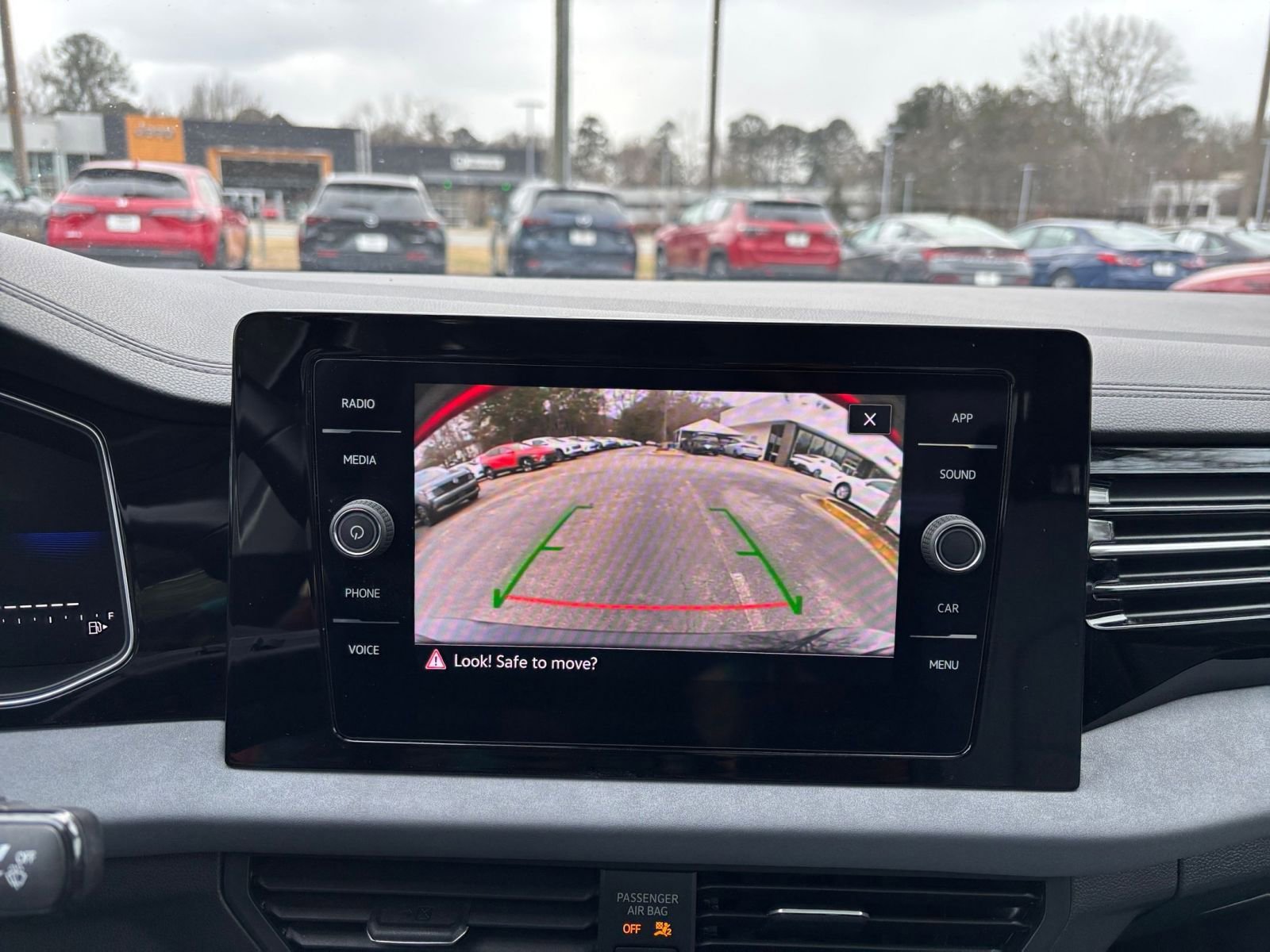 Thumbnail: 2025 Volkswagen Jetta - 24