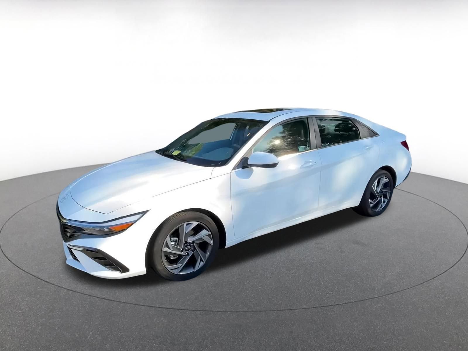 Thumbnail: 2025 Hyundai Elantra - 8