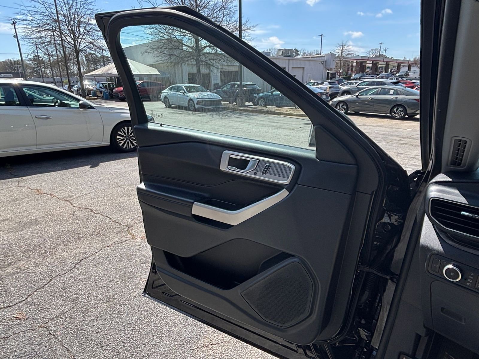 Thumbnail: 2024 Ford Explorer - 18