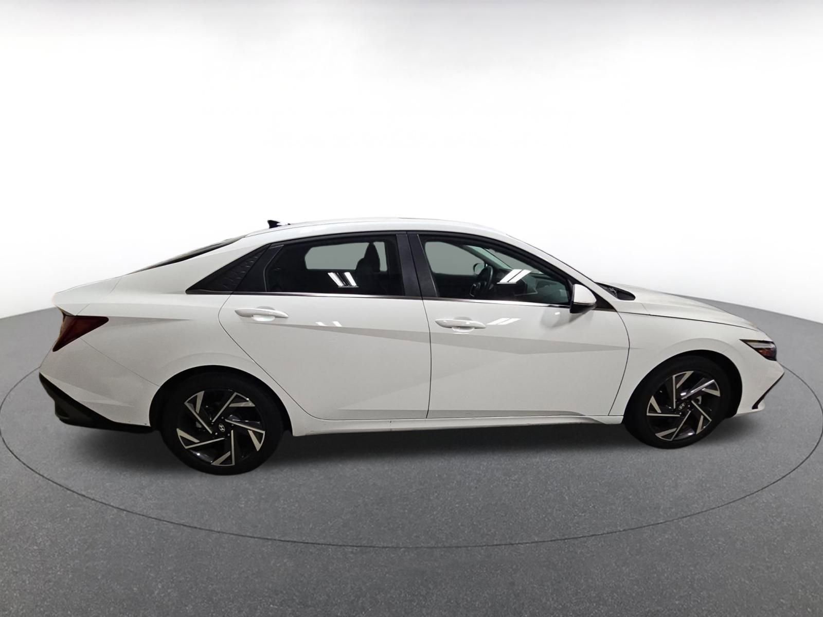 Thumbnail: 2025 Hyundai Elantra - 8