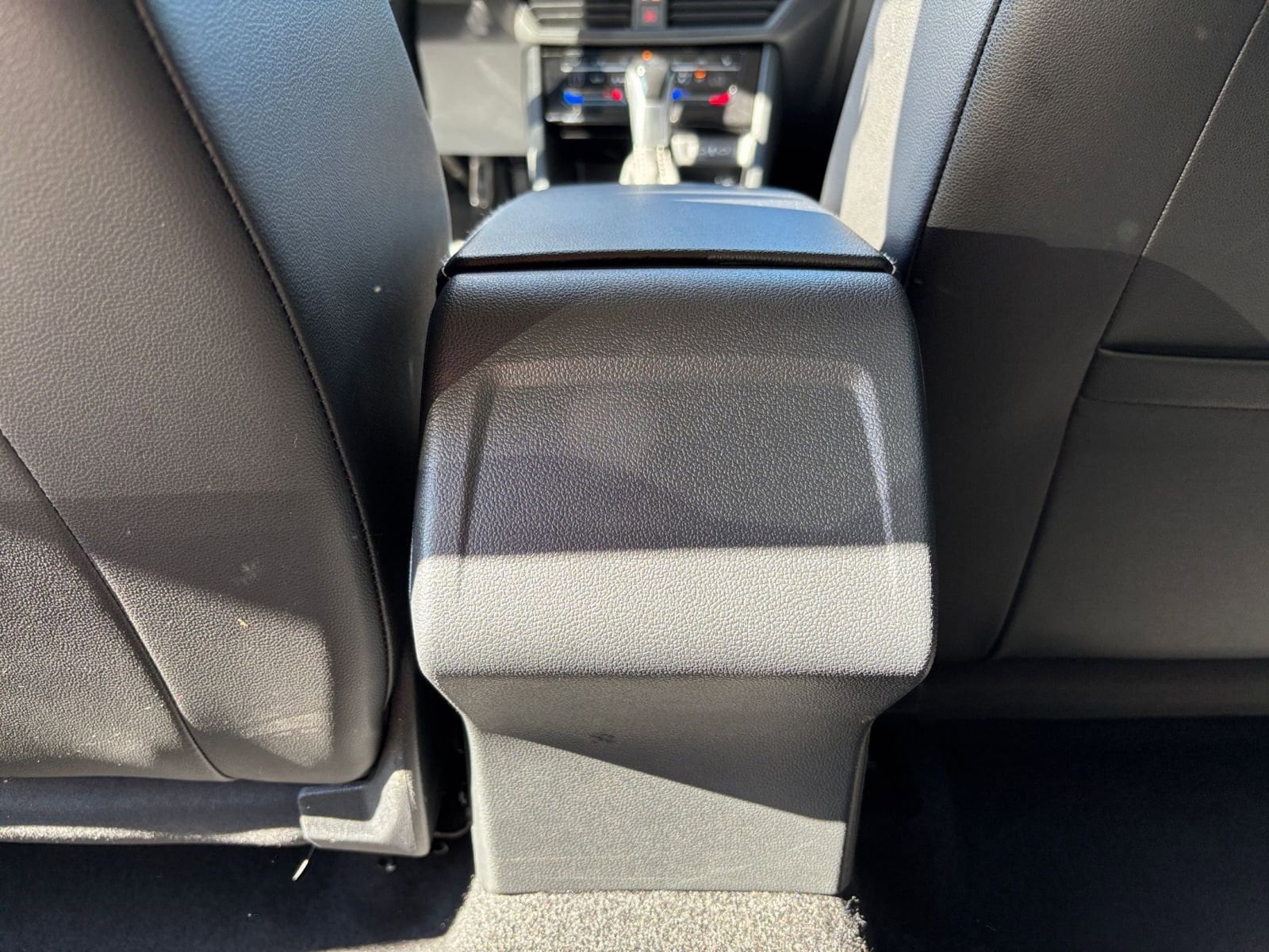 Thumbnail: 2025 Volkswagen Jetta - 24