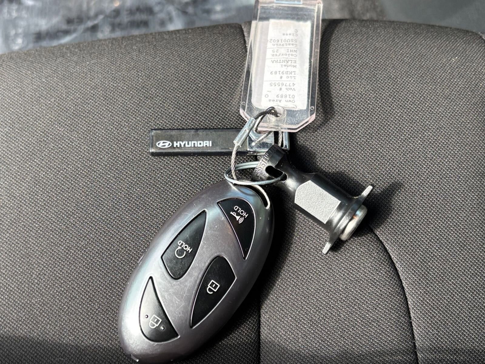 Thumbnail: 2025 Hyundai Elantra - 25