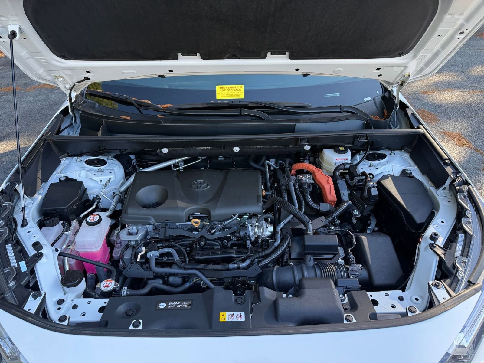 Thumbnail: 2025 Toyota RAV4 - 32