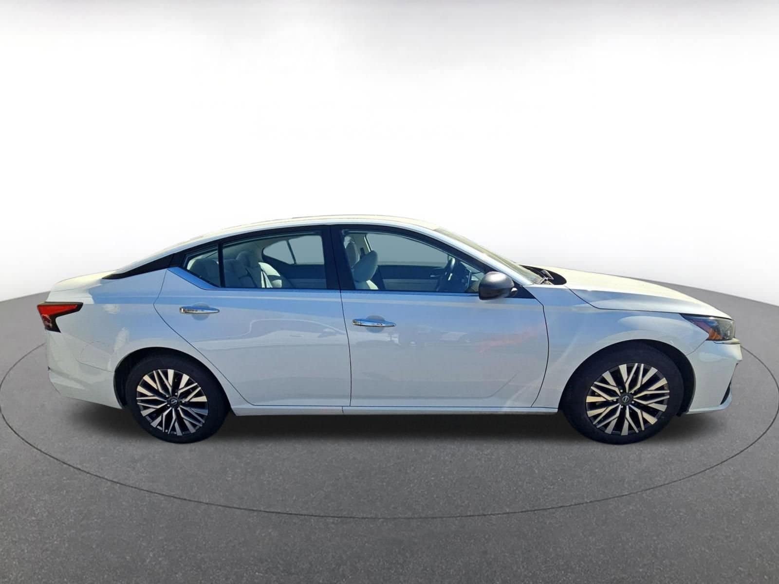 Thumbnail: 2025 Nissan Altima - 8