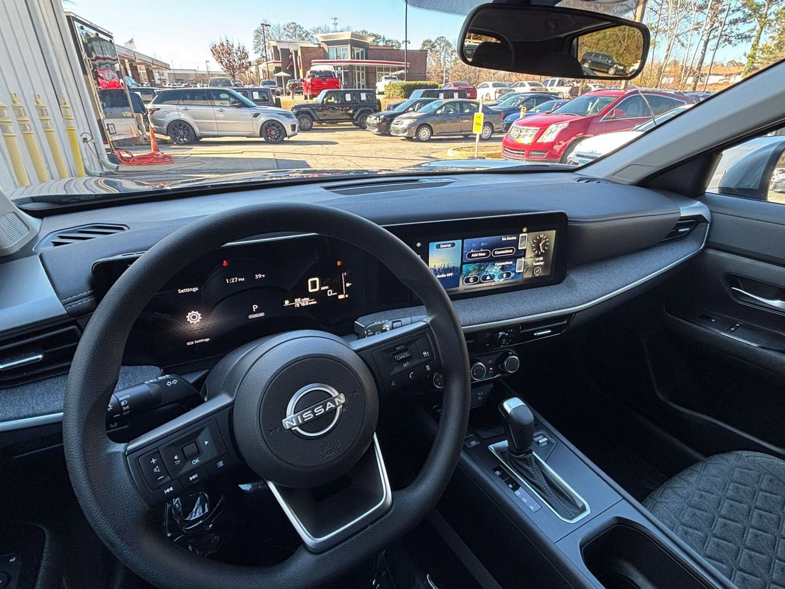 Thumbnail: 2025 Nissan Kicks - 33