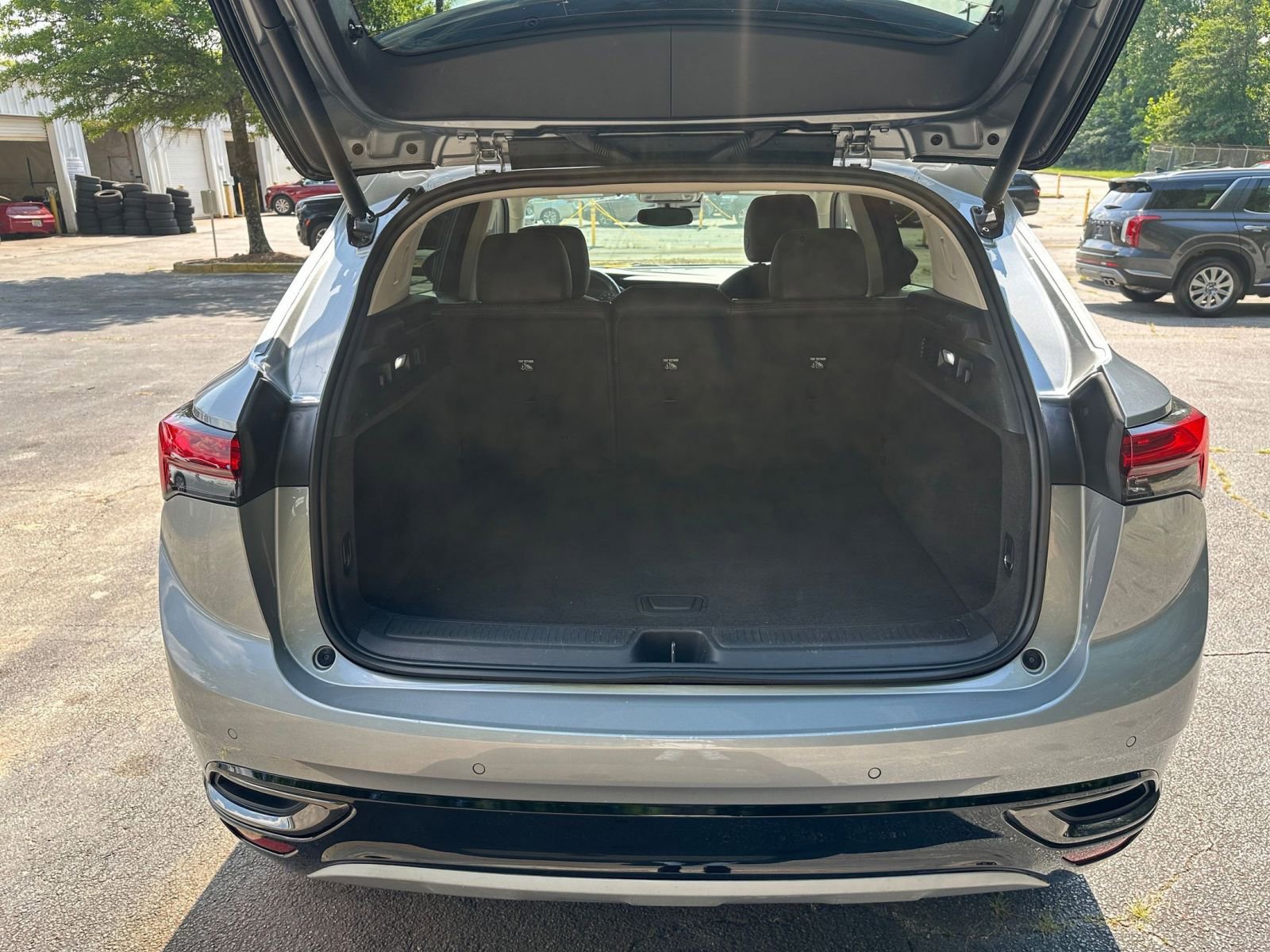 Thumbnail: 2023 Buick Envision - 31