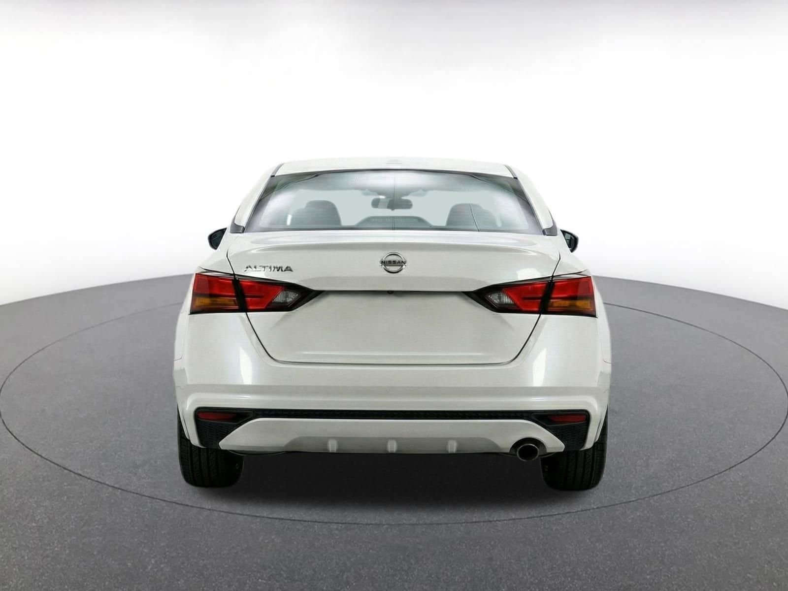 Thumbnail: 2025 Nissan Altima - 8