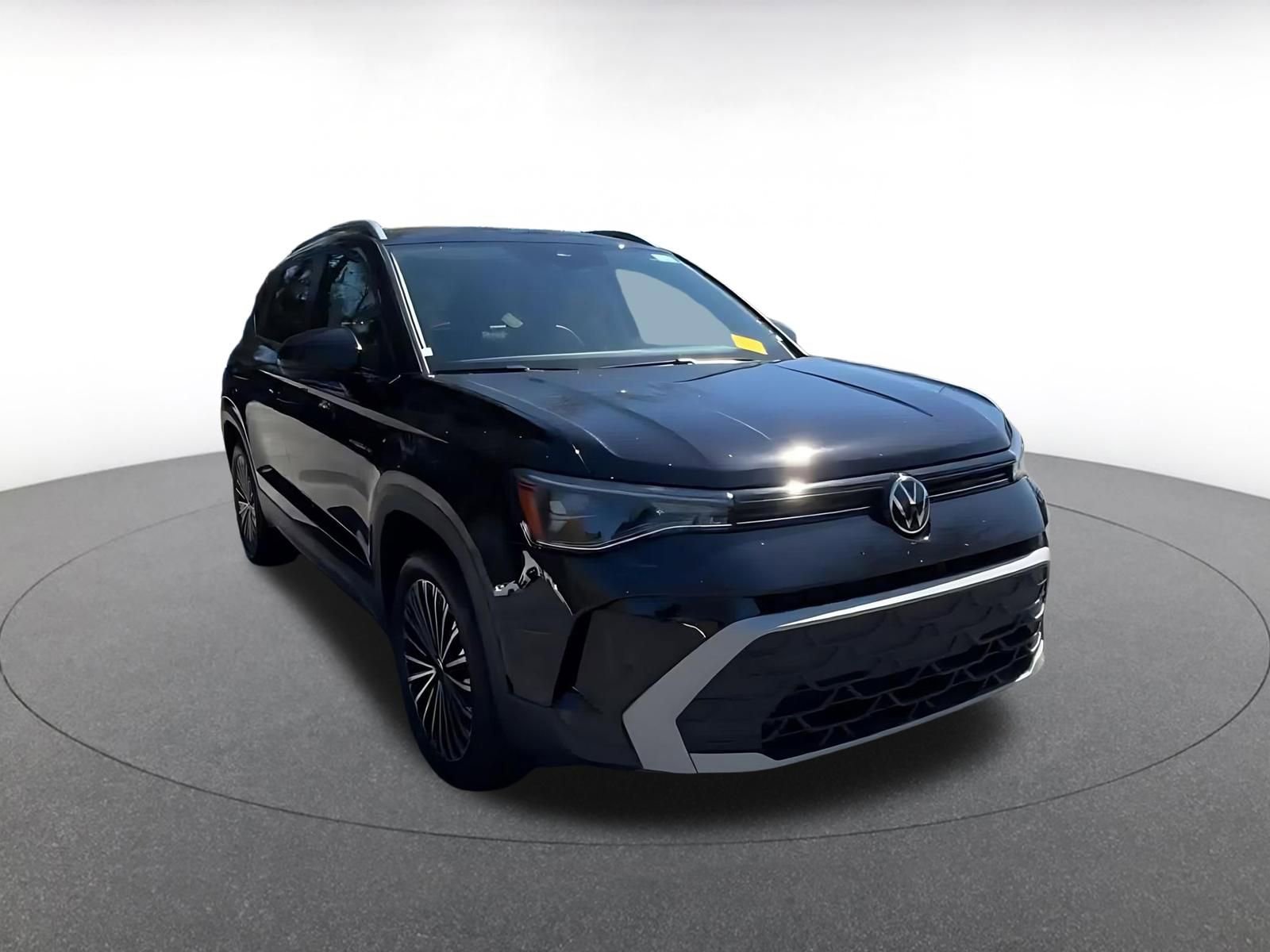 Thumbnail: 2025 Volkswagen Taos - 3