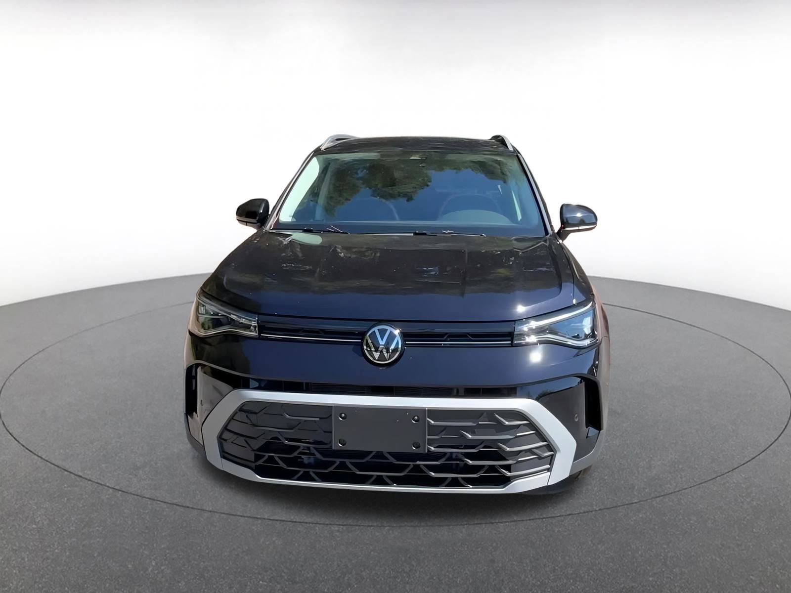 Thumbnail: 2025 Volkswagen Taos - 3