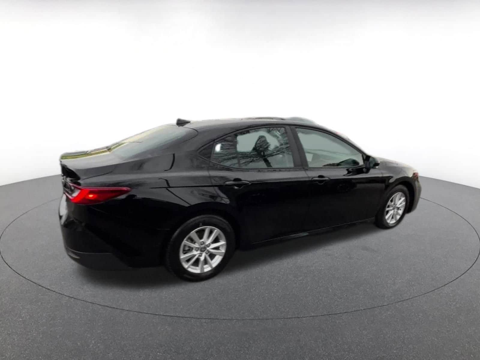 Thumbnail: 2025 Toyota Camry - 15