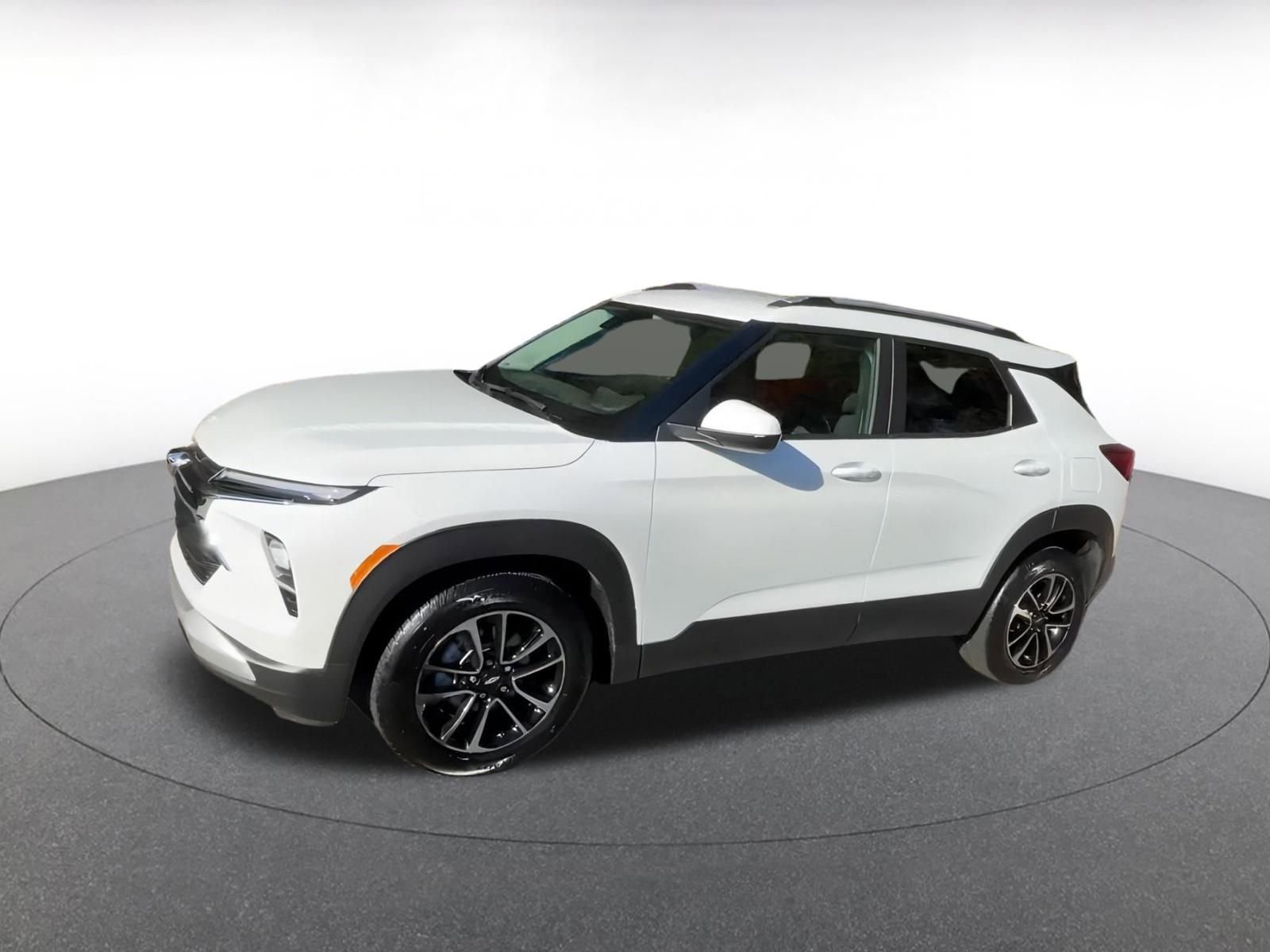 Thumbnail: 2025 Chevrolet TrailBlazer - 8