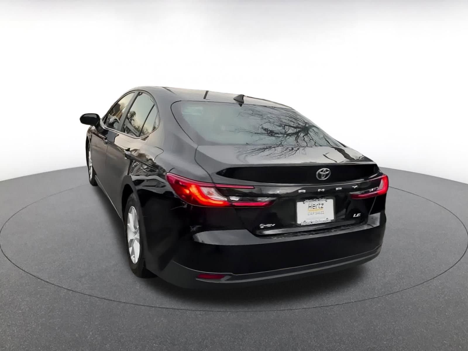 Thumbnail: 2025 Toyota Camry - 11