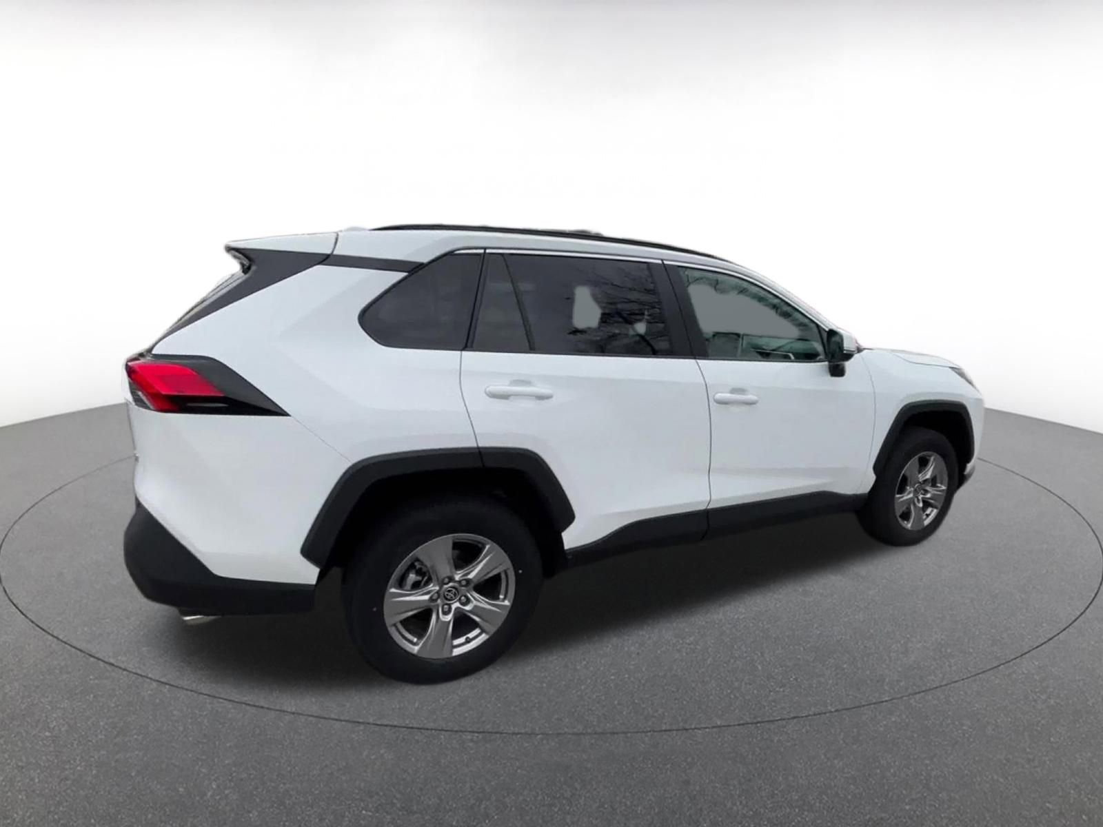 Thumbnail: 2025 Toyota RAV4 - 15