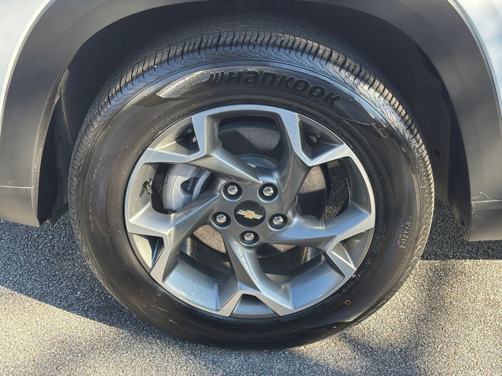 Thumbnail: 2025 Chevrolet Trax - 30