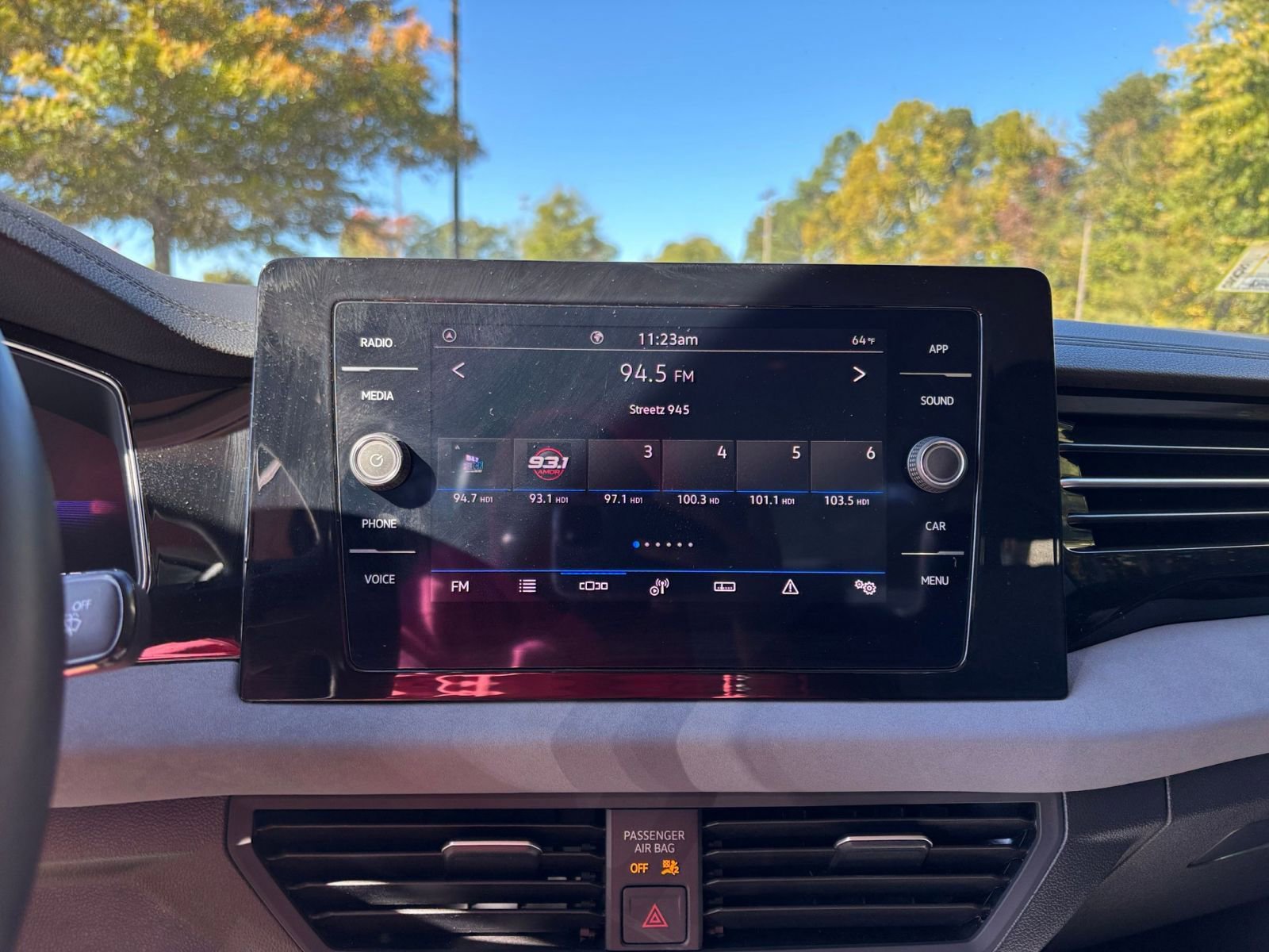 Thumbnail: 2025 Volkswagen Jetta - 21