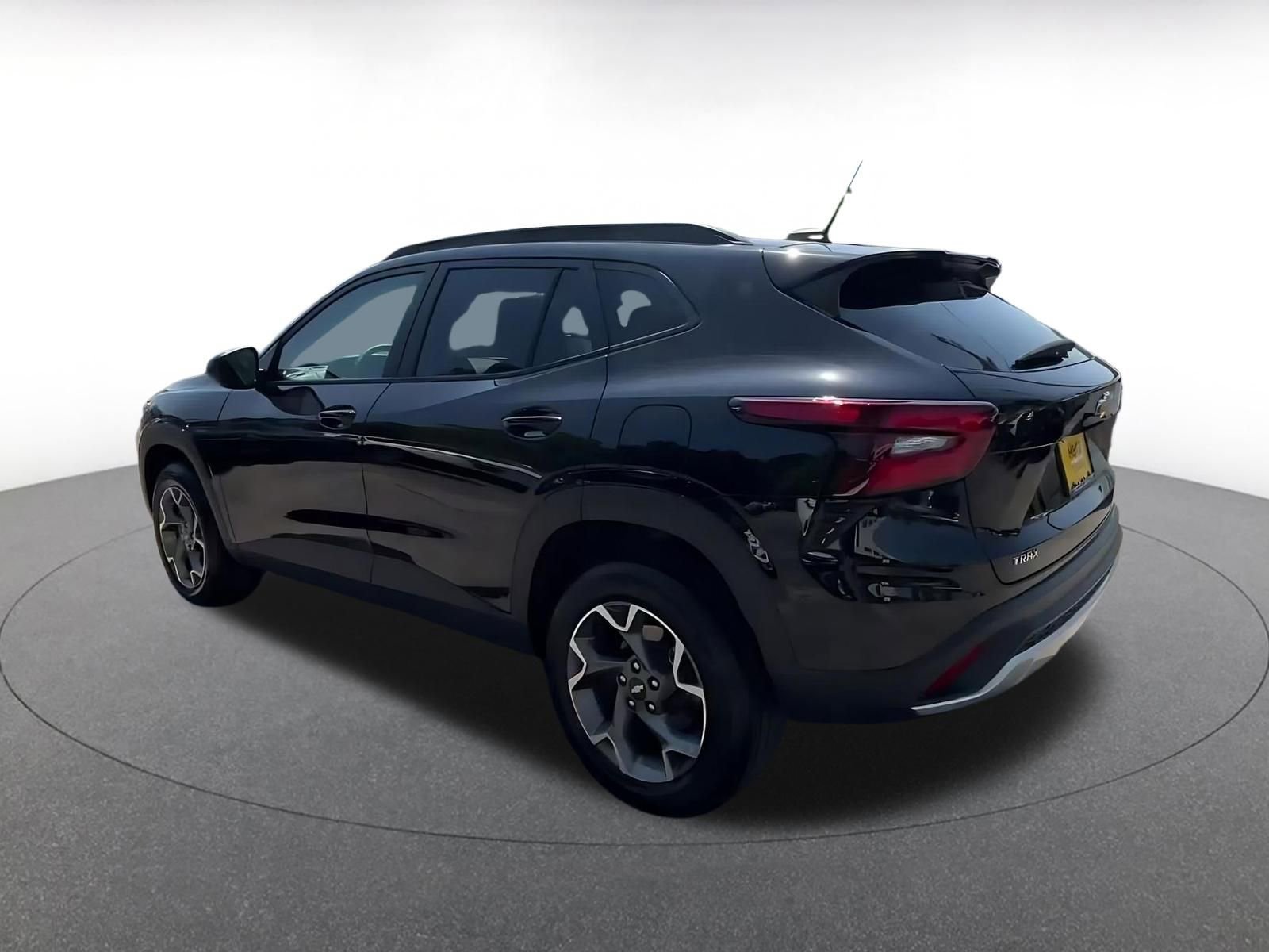 Thumbnail: 2025 Chevrolet Trax - 10