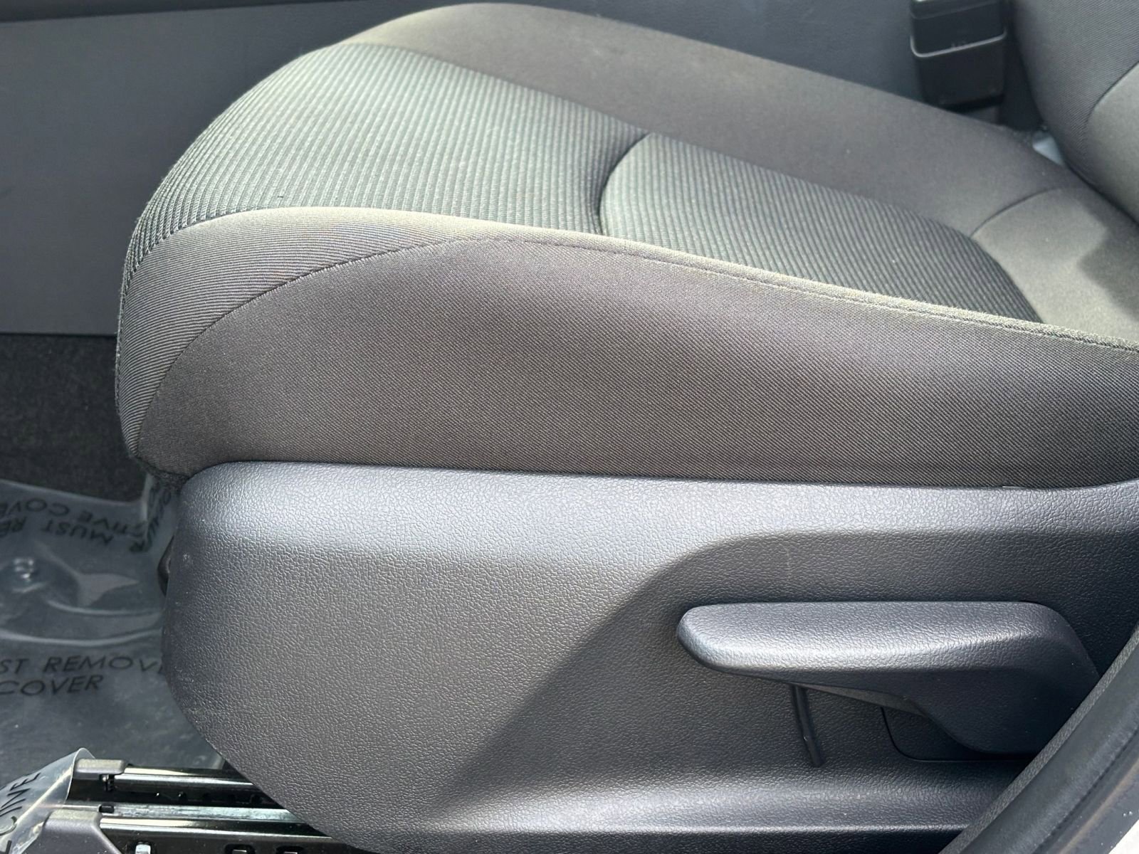 Thumbnail: 2025 Toyota RAV4 - 27