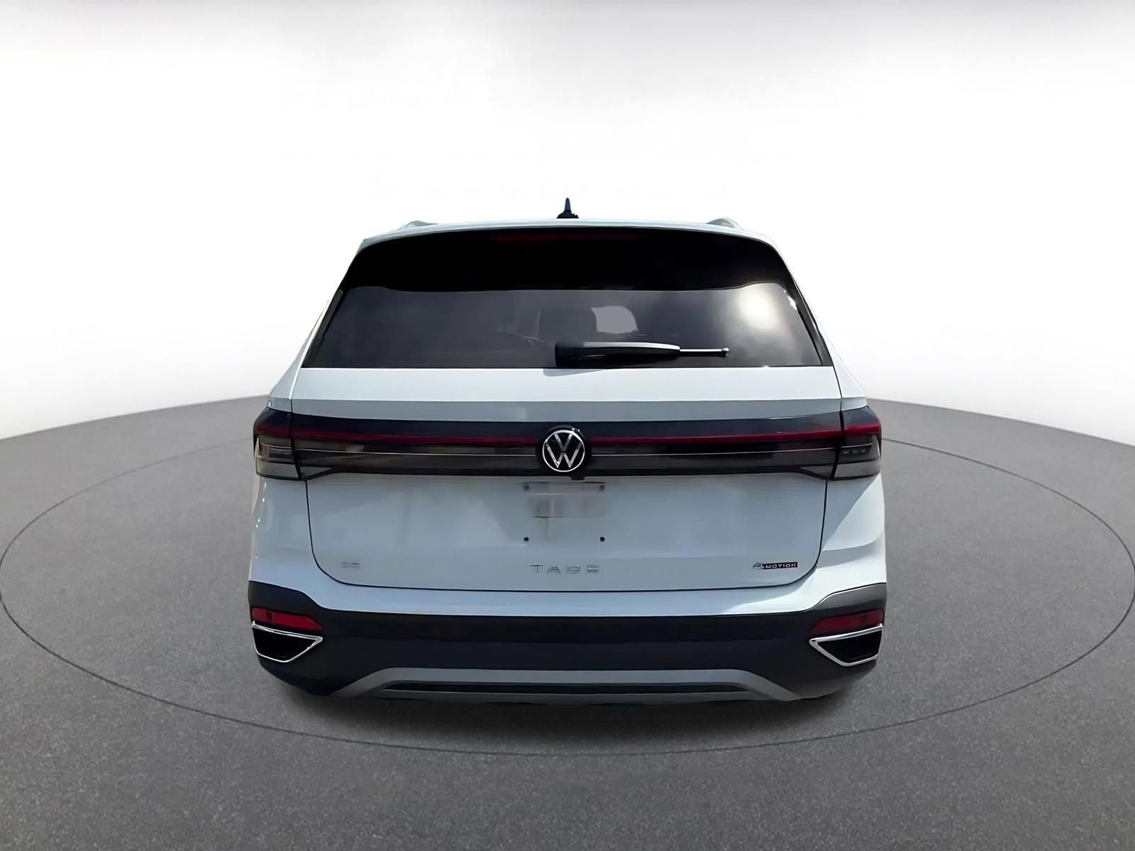 Thumbnail: 2025 Volkswagen Taos - 12