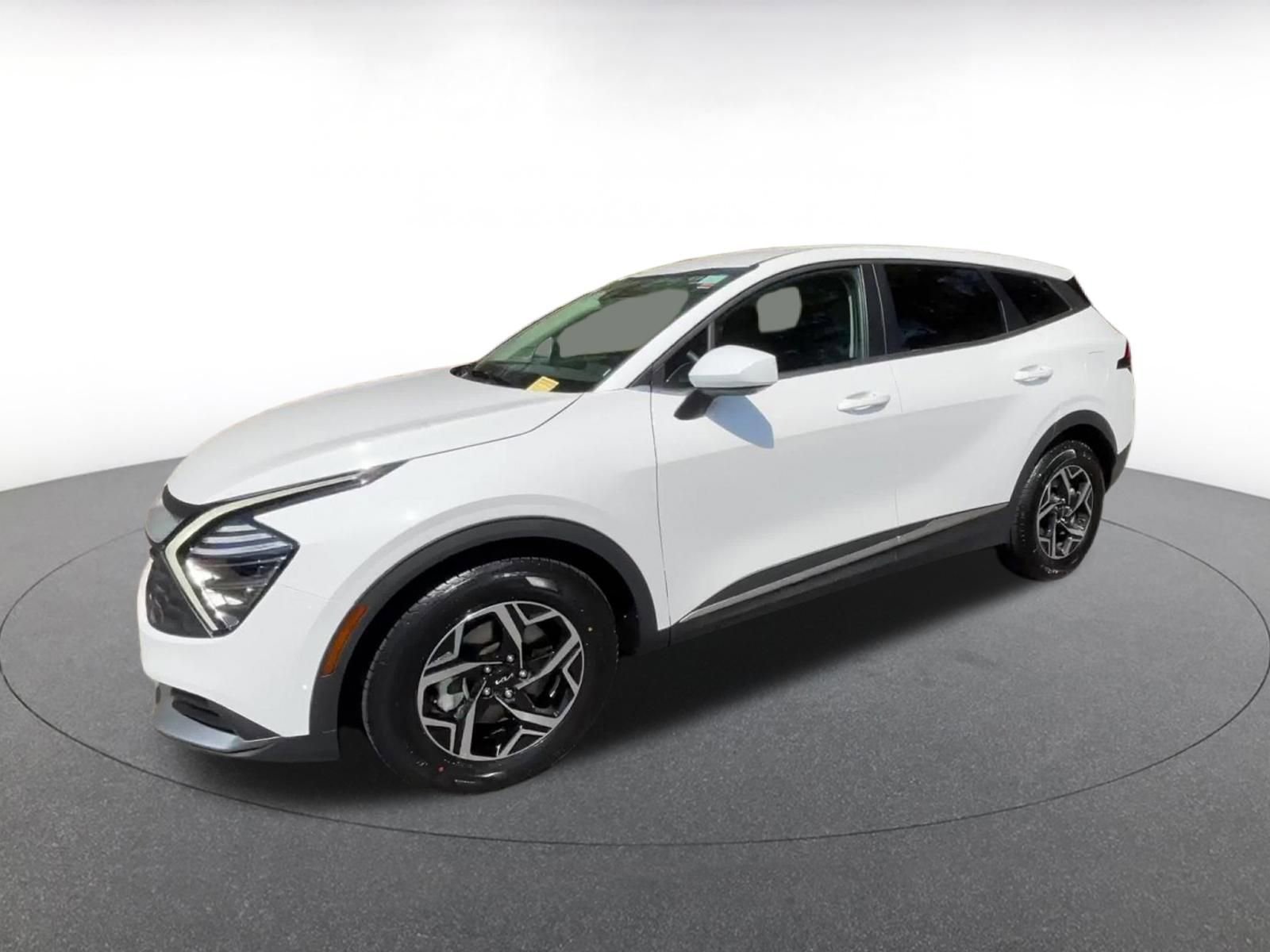 Thumbnail: 2025 Kia Sportage - 8