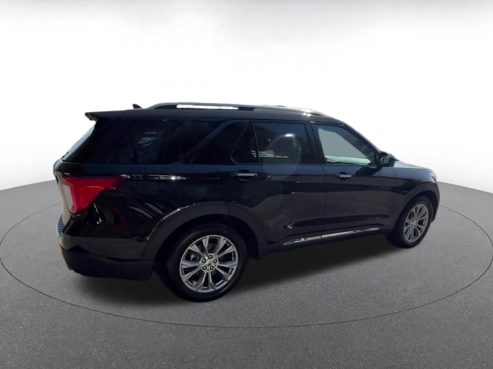 Thumbnail: 2024 Ford Explorer - 15