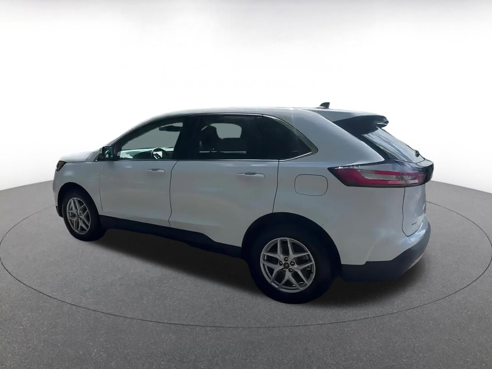 Thumbnail: 2024 Ford Edge - 10