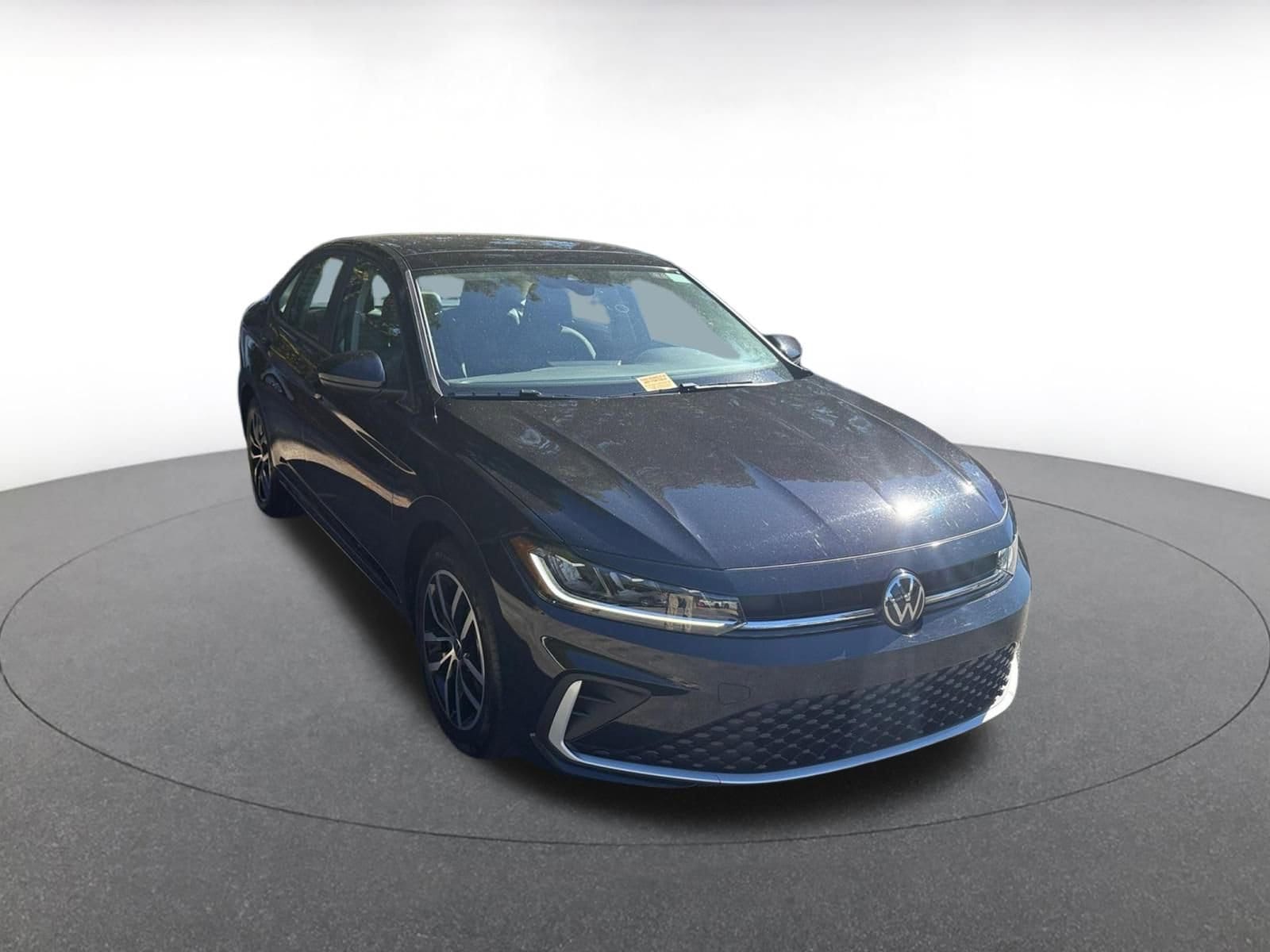 Thumbnail: 2025 Volkswagen Jetta - 1