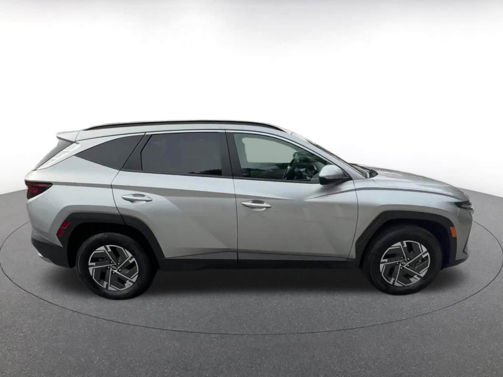 Thumbnail: 2025 Hyundai Tucson - 16