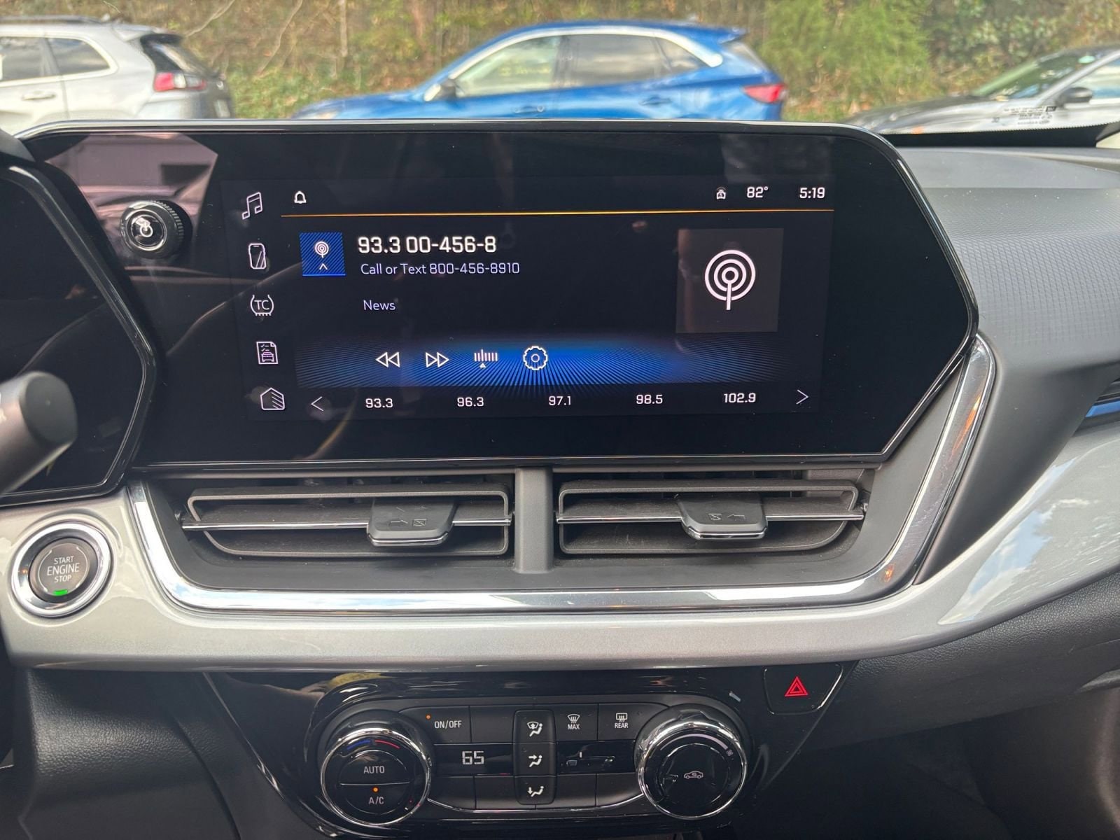 Thumbnail: 2025 Chevrolet Trax - 17