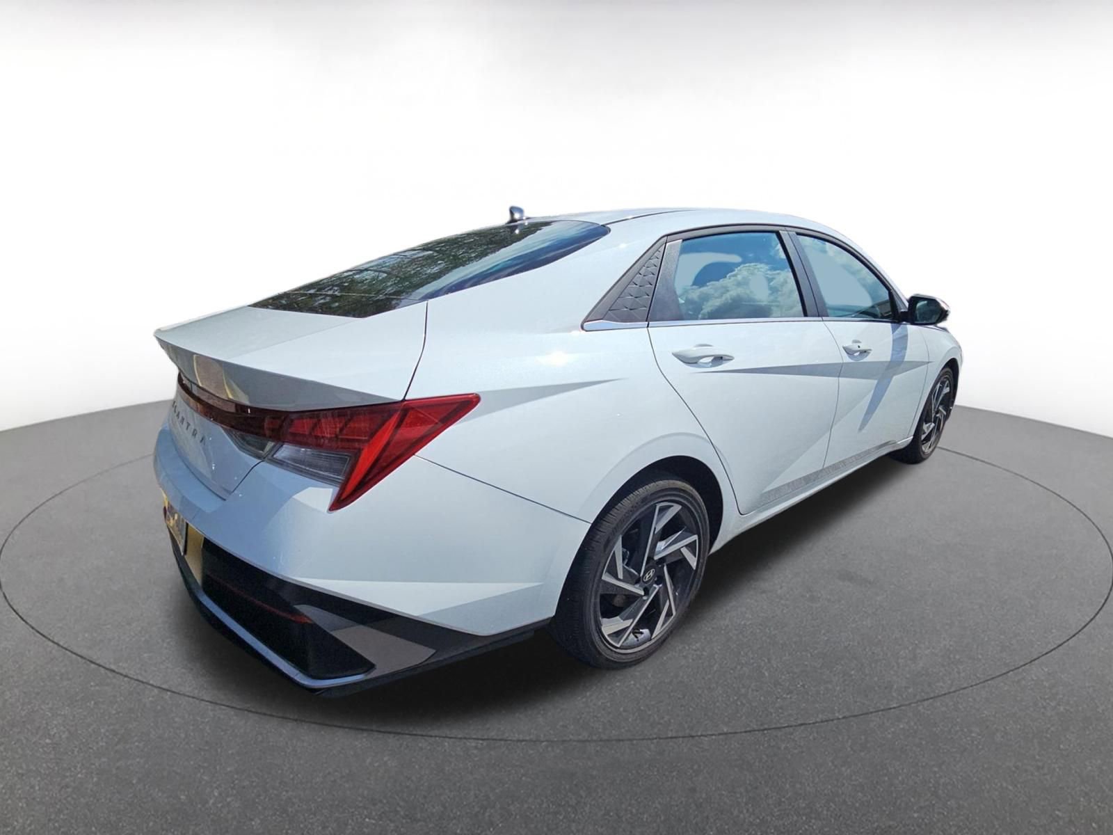 Thumbnail: 2025 Hyundai Elantra - 8