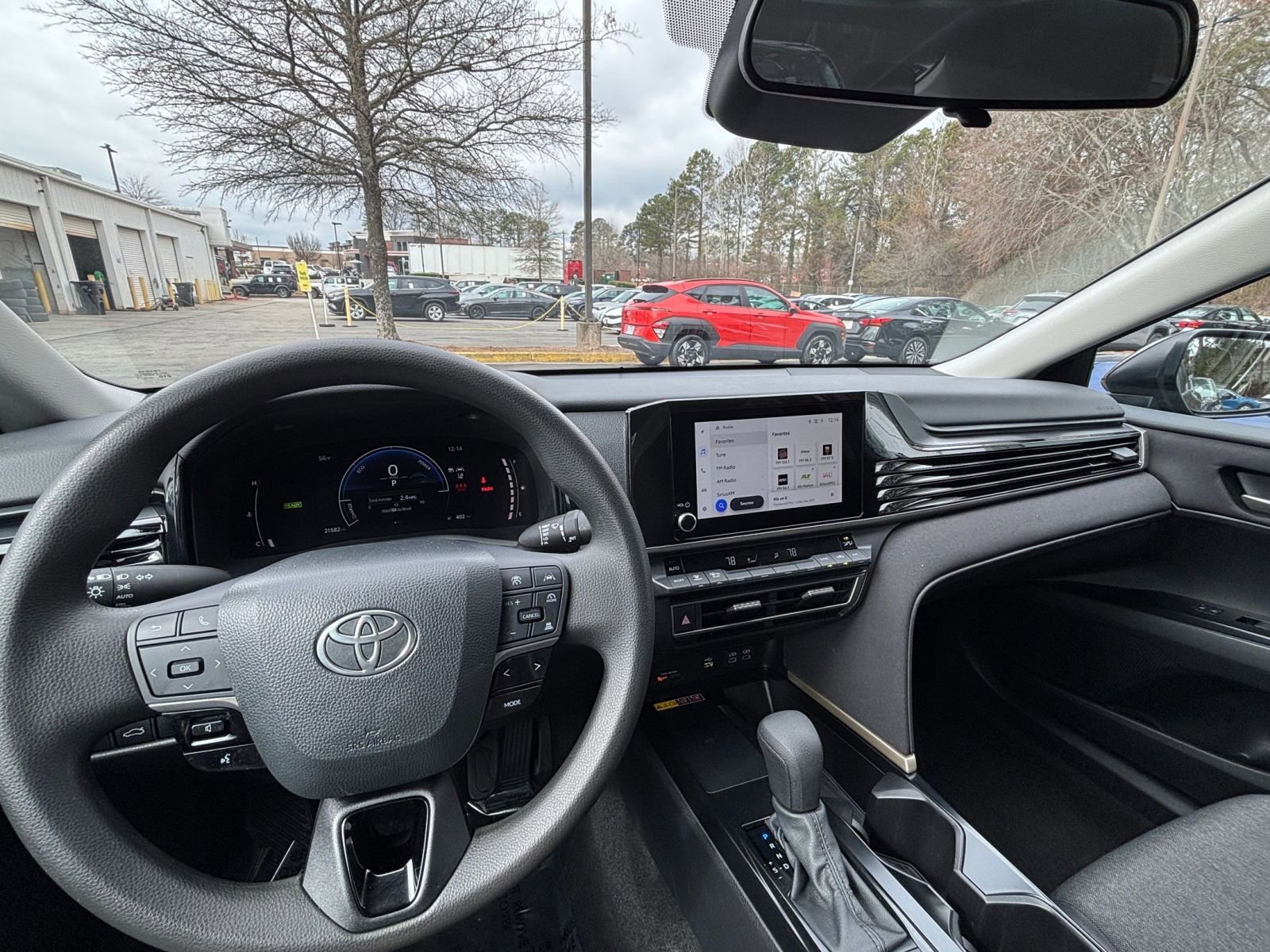 Thumbnail: 2025 Toyota Camry - 33