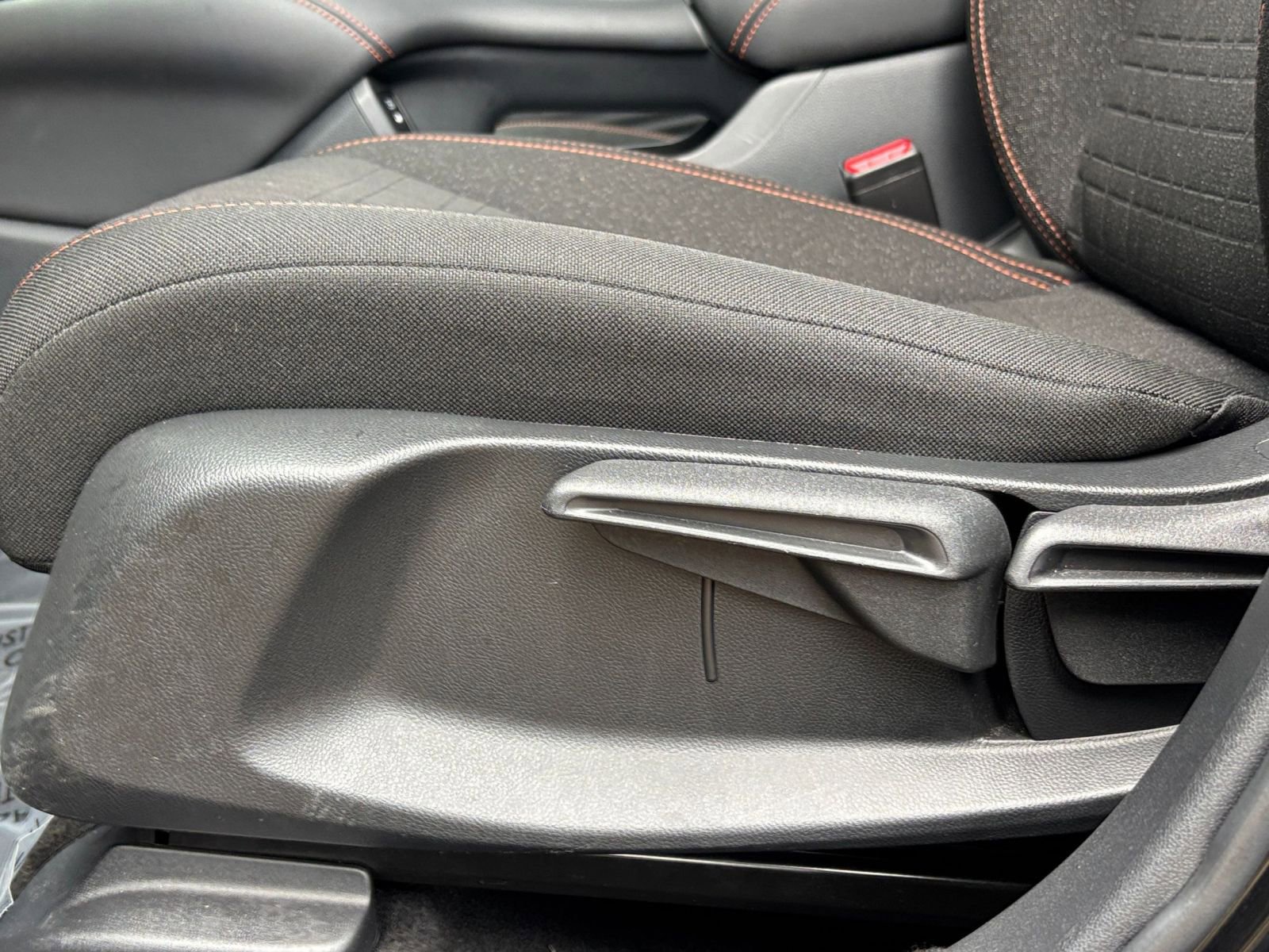 Thumbnail: 2025 Honda HR-V - 28