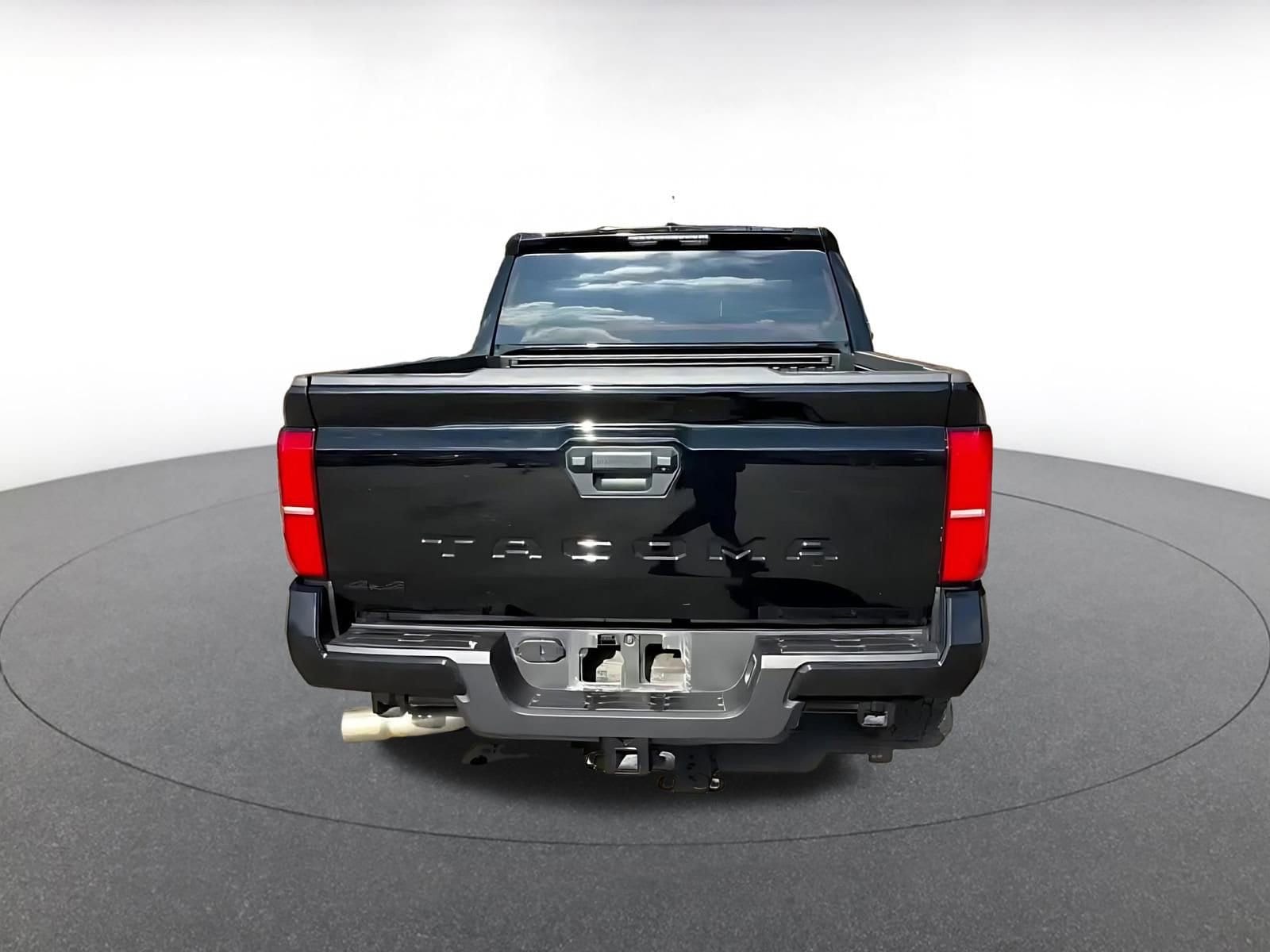 Thumbnail: 2025 Toyota Tacoma - 12