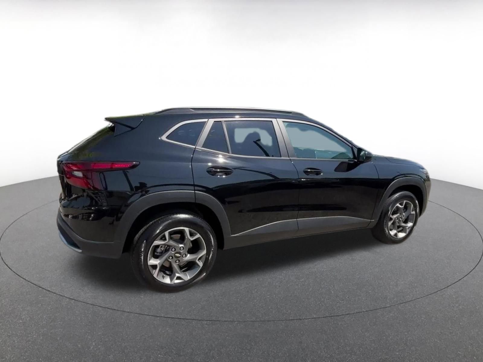 Thumbnail: 2025 Chevrolet Trax - 12