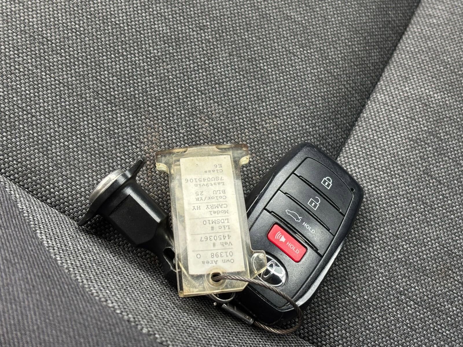 Thumbnail: 2025 Toyota Camry - 22