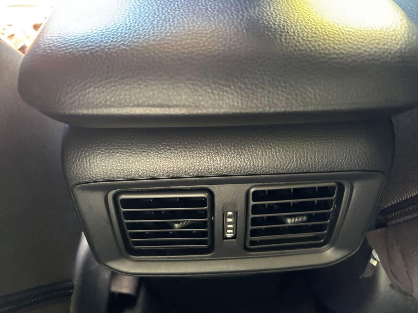 Thumbnail: 2025 Toyota RAV4 - 24