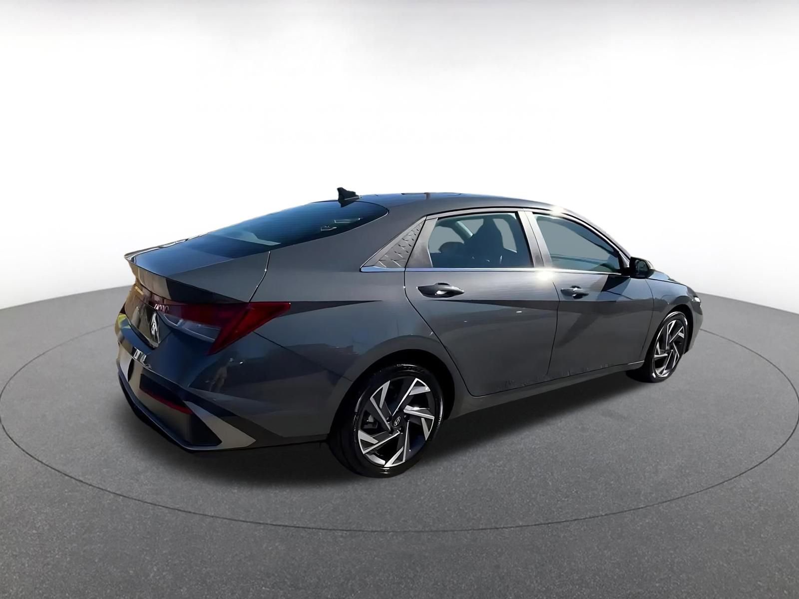 Thumbnail: 2025 Hyundai Elantra - 14