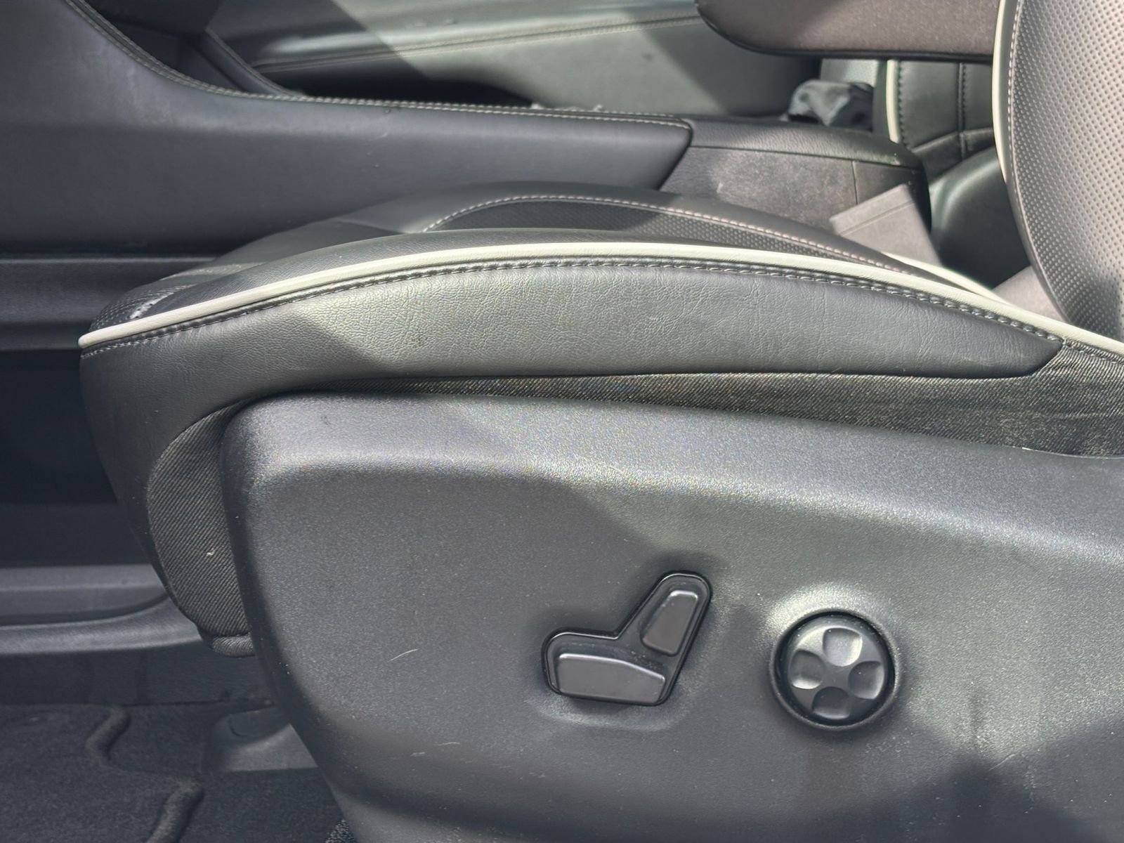 Thumbnail: 2025 Chrysler Pacifica - 27