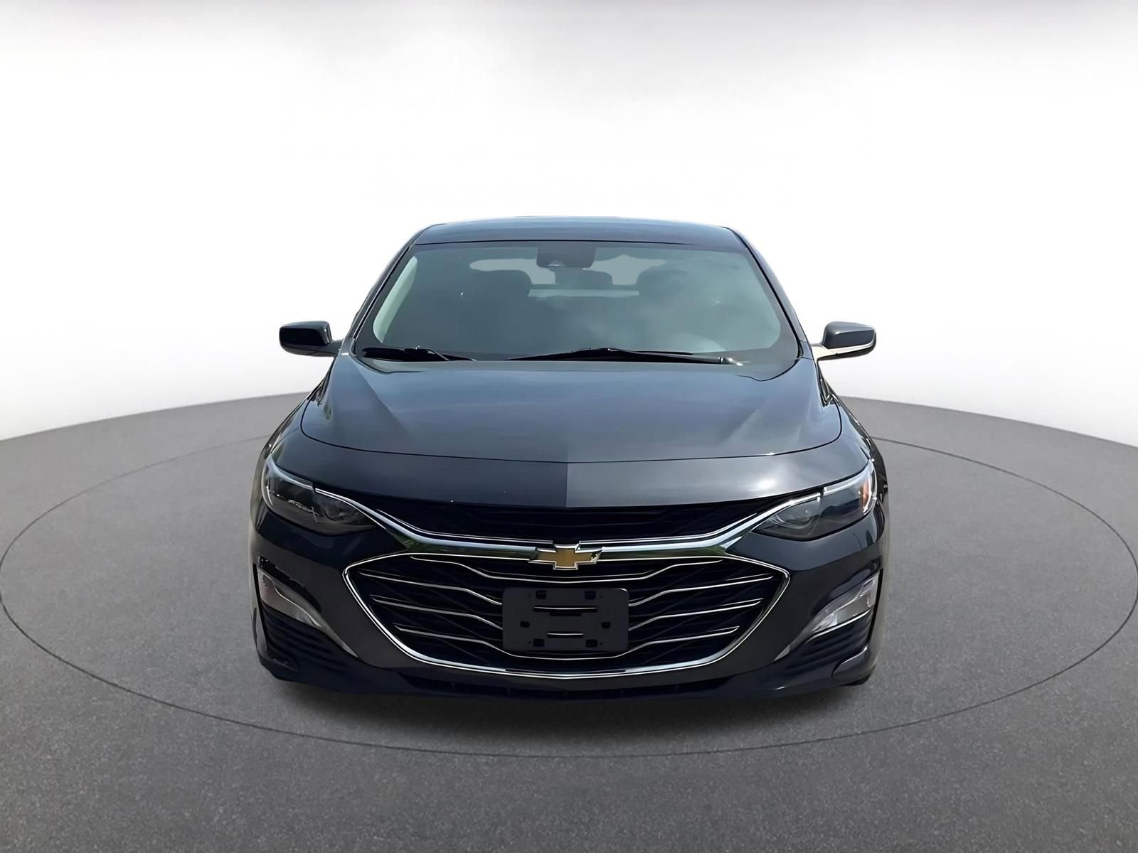 Thumbnail: 2023 Chevrolet Malibu - 4