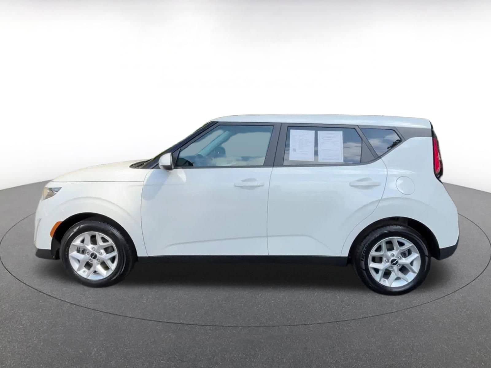 Thumbnail: 2025 Kia Soul - 9