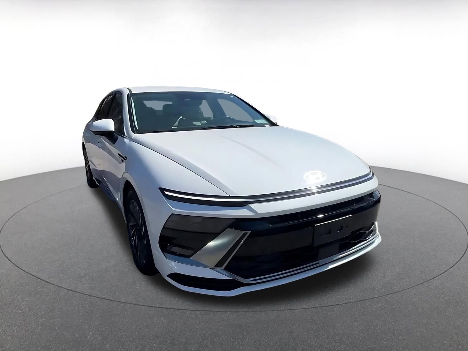 Thumbnail: 2025 Hyundai Sonata - 3