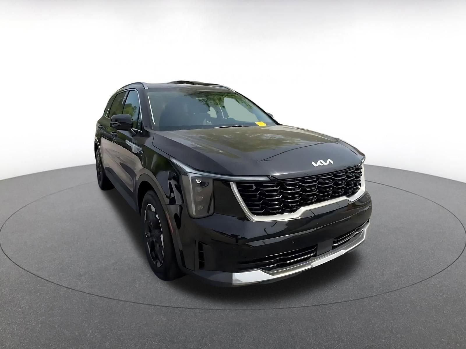 Thumbnail: 2024 Kia Sorento - 3