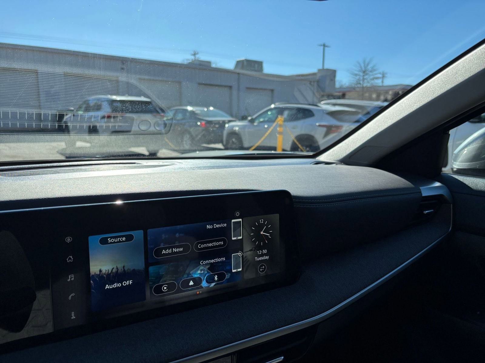 Thumbnail: 2025 Nissan Kicks - 35