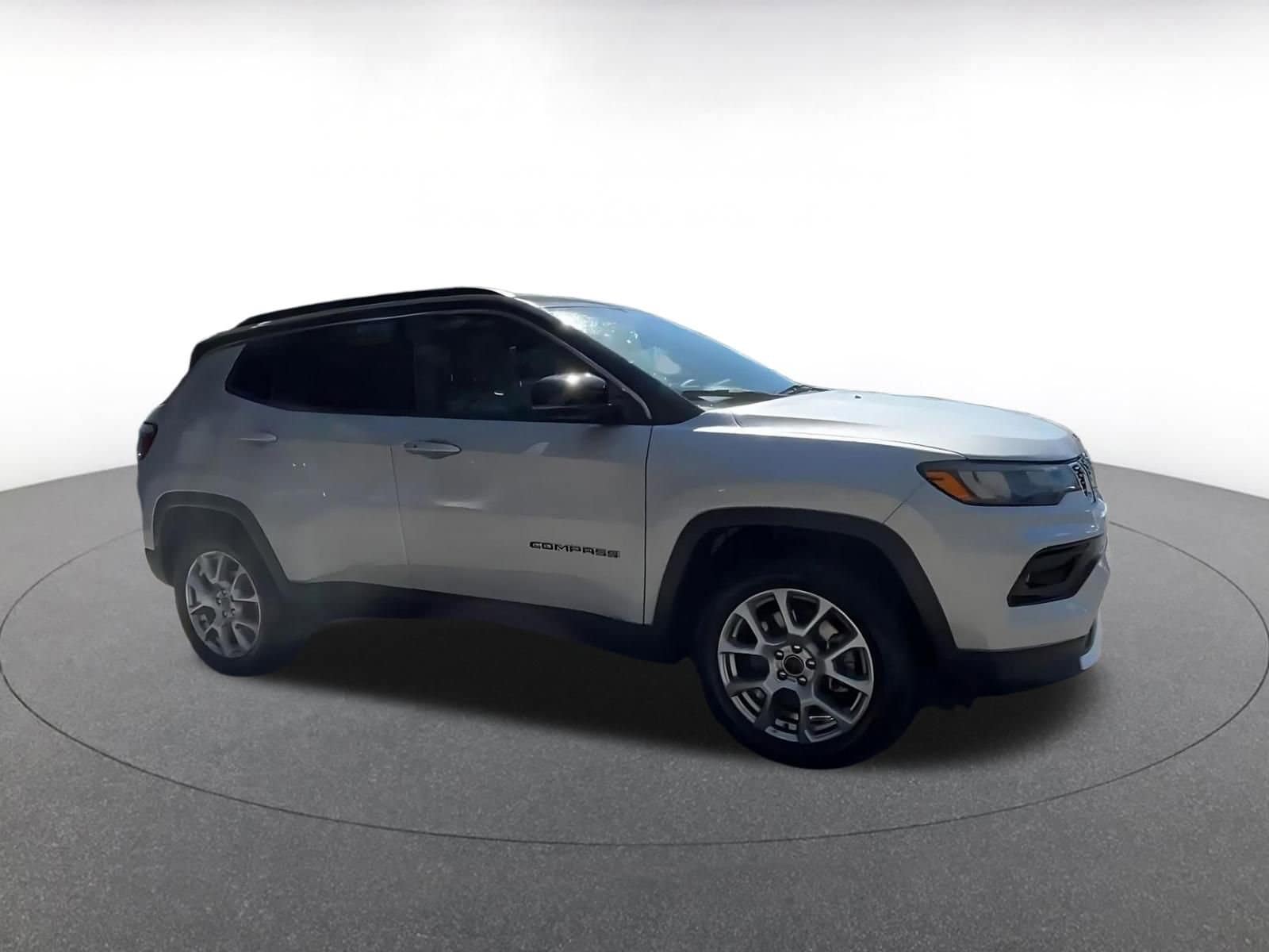 Thumbnail: 2025 Jeep Compass - 2