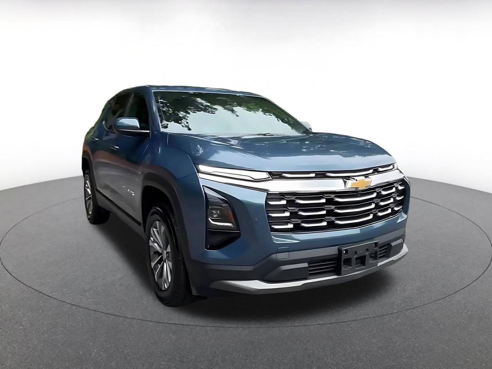 Thumbnail: 2025 Chevrolet Equinox - 3