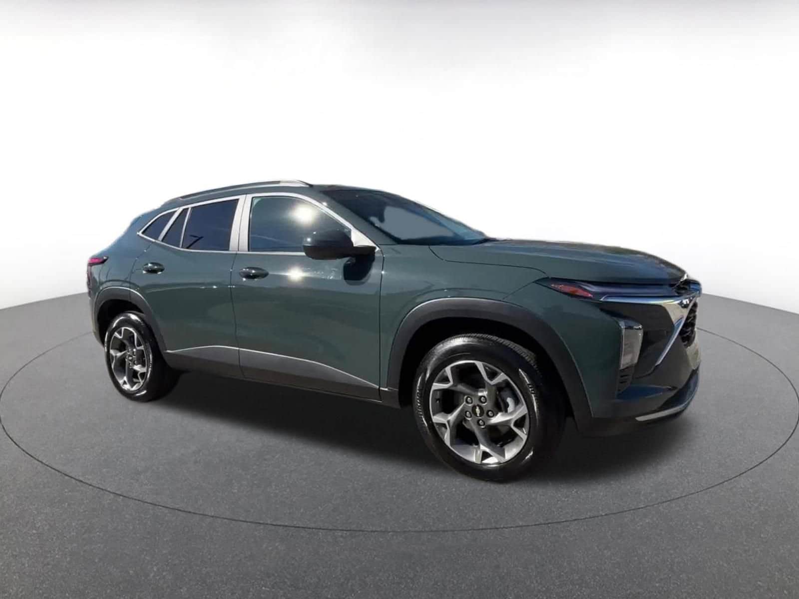 Thumbnail: 2025 Chevrolet Trax - 2