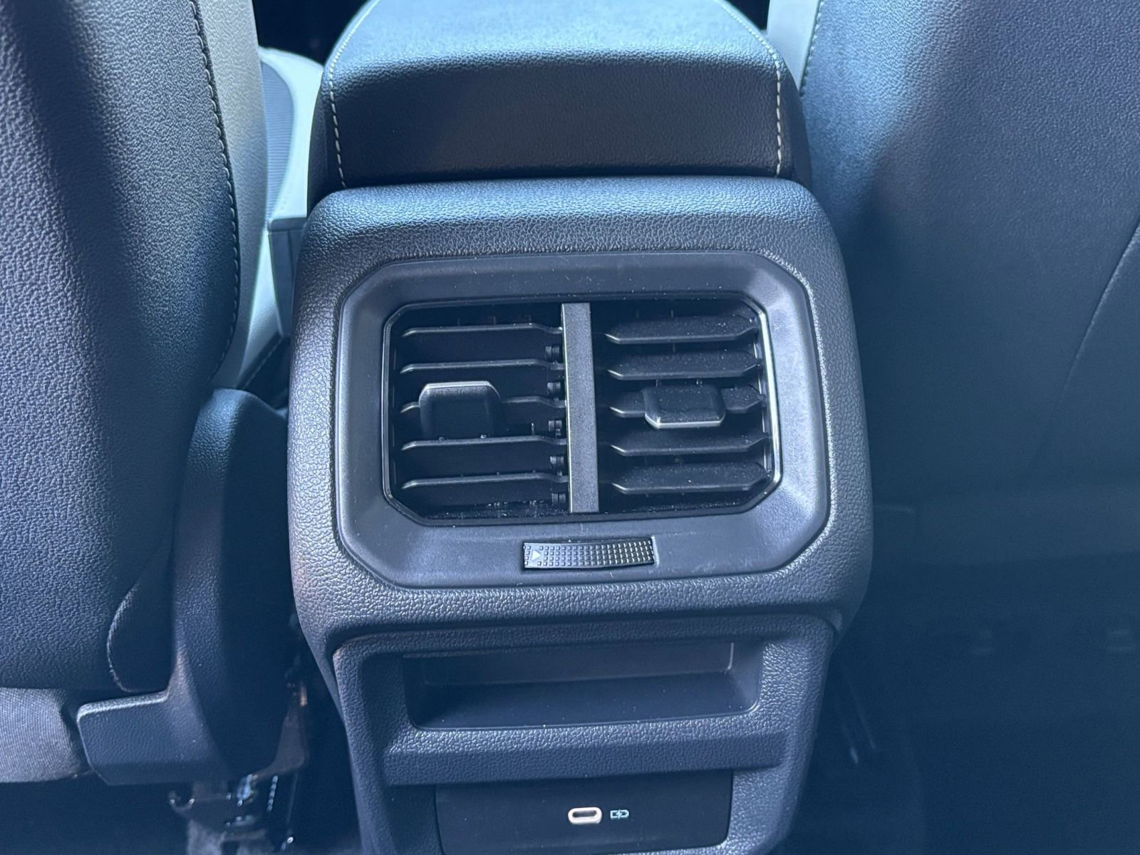 Thumbnail: 2025 Volkswagen Taos - 24