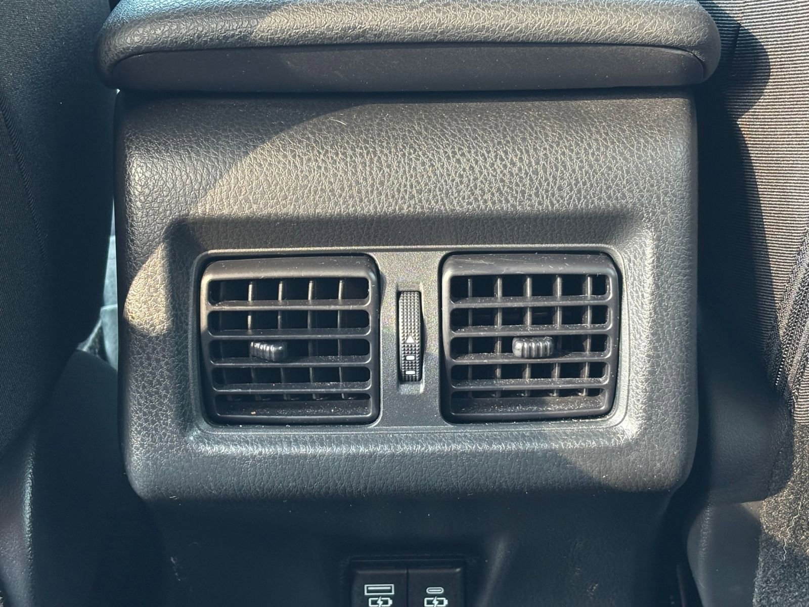 Thumbnail: 2025 Toyota Camry - 23